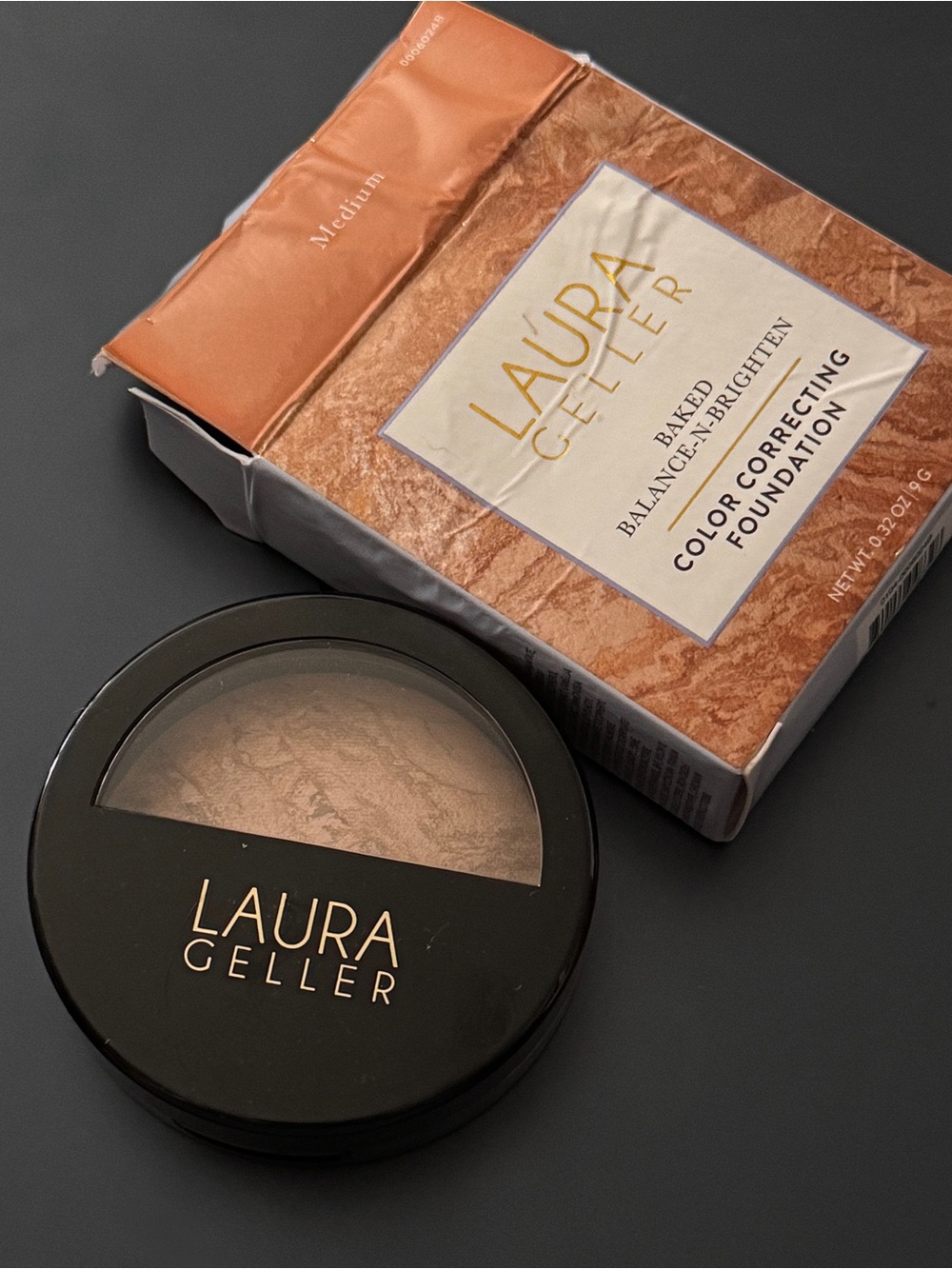 Laura Geller Color Correcting Baked Foundation - Medium Beige
